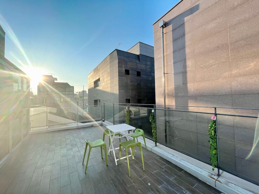 Dream Comfort Seoul Exterior photo