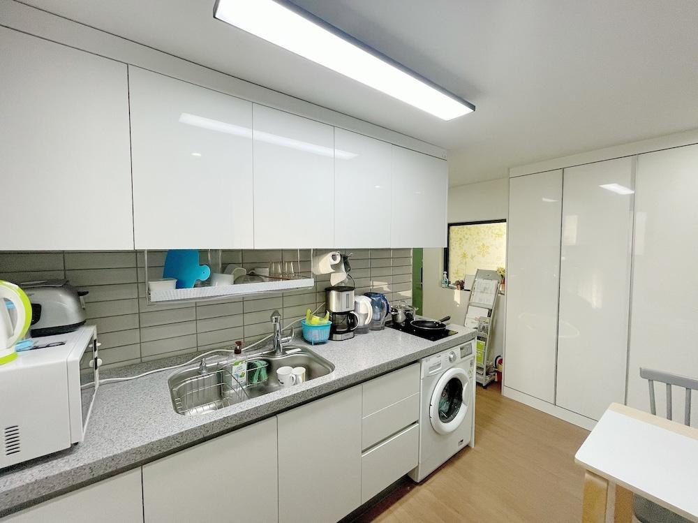 Dream Comfort Seoul Exterior photo